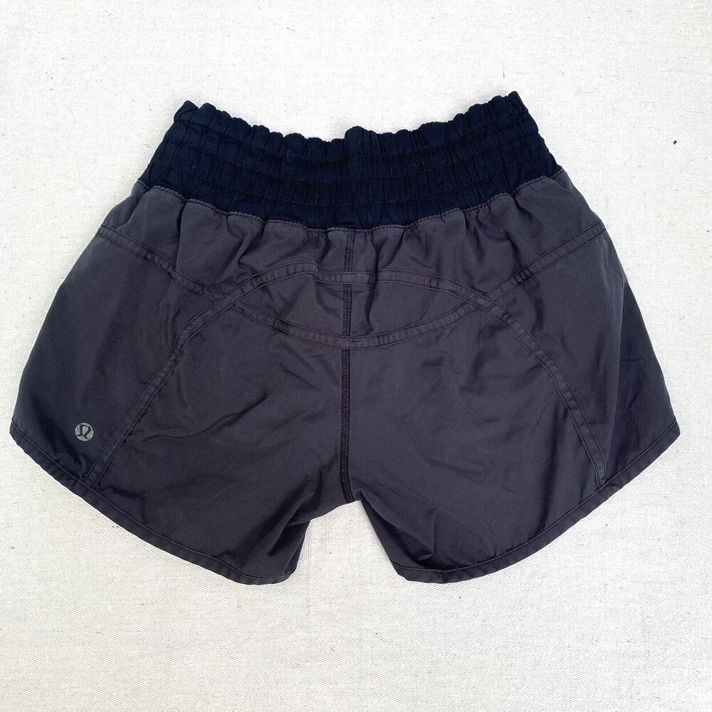 Lululemon Black 2 Way Stretch TRACKER Shorts II Size 4
